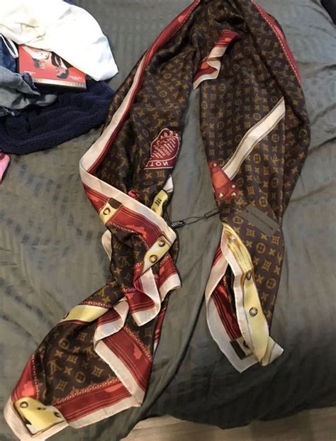 real louis vuitton scarf|louis vuitton scarf men.